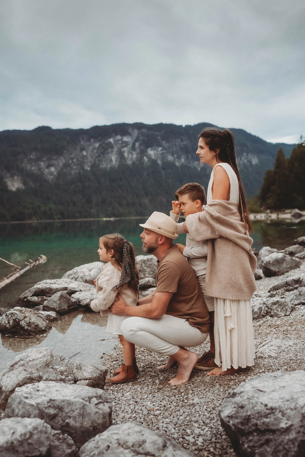 Antonia Orologio, Familienfotografie, Vater und Neugeborenes