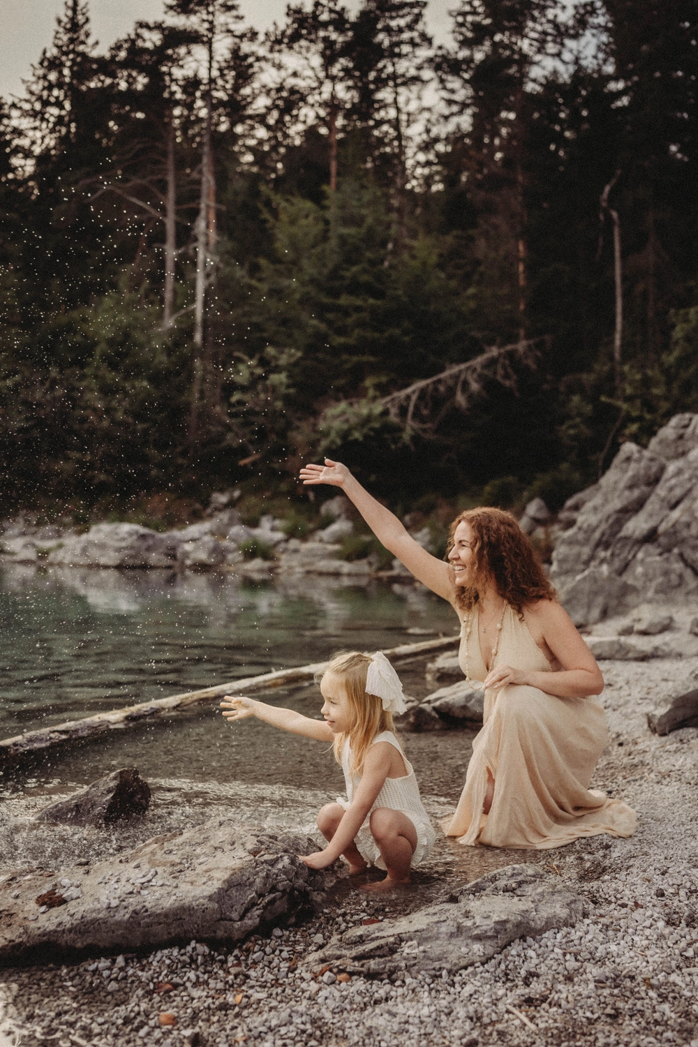 Antonia Orologio, Vivienne, Elenor & Arlo, Mutterschaftsfotografie