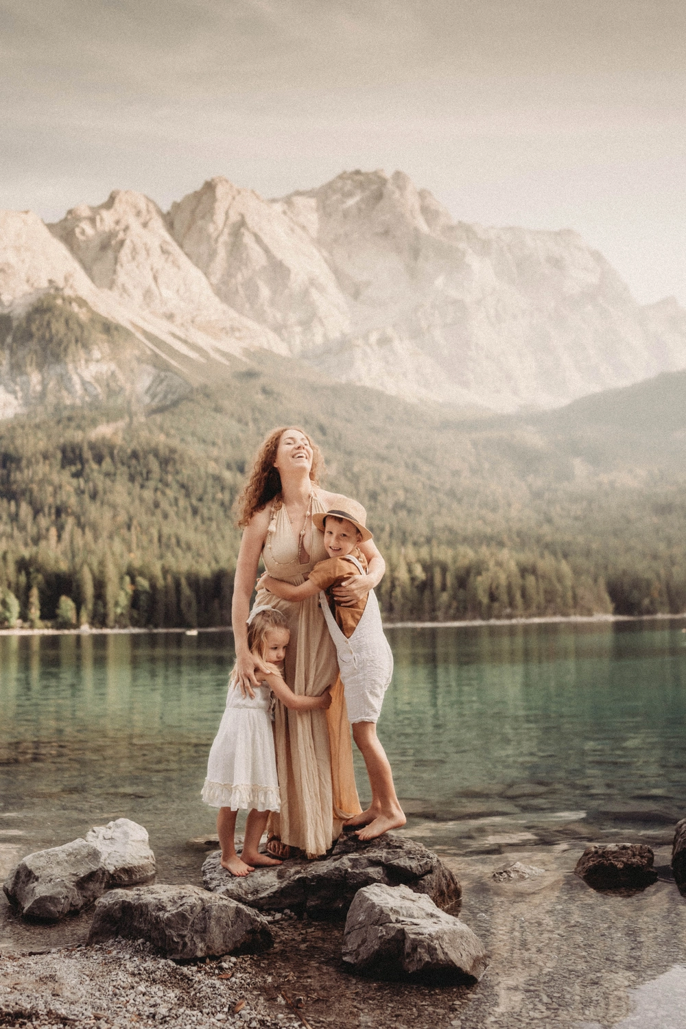 Antonia Orologio, Vivienne, Elenor & Arlo, Mutterschaftsfotografie